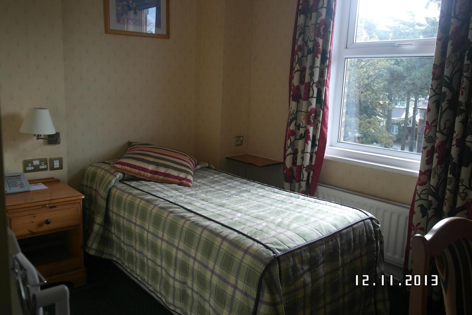 Elstead Hotel Bornemouth Chambre photo